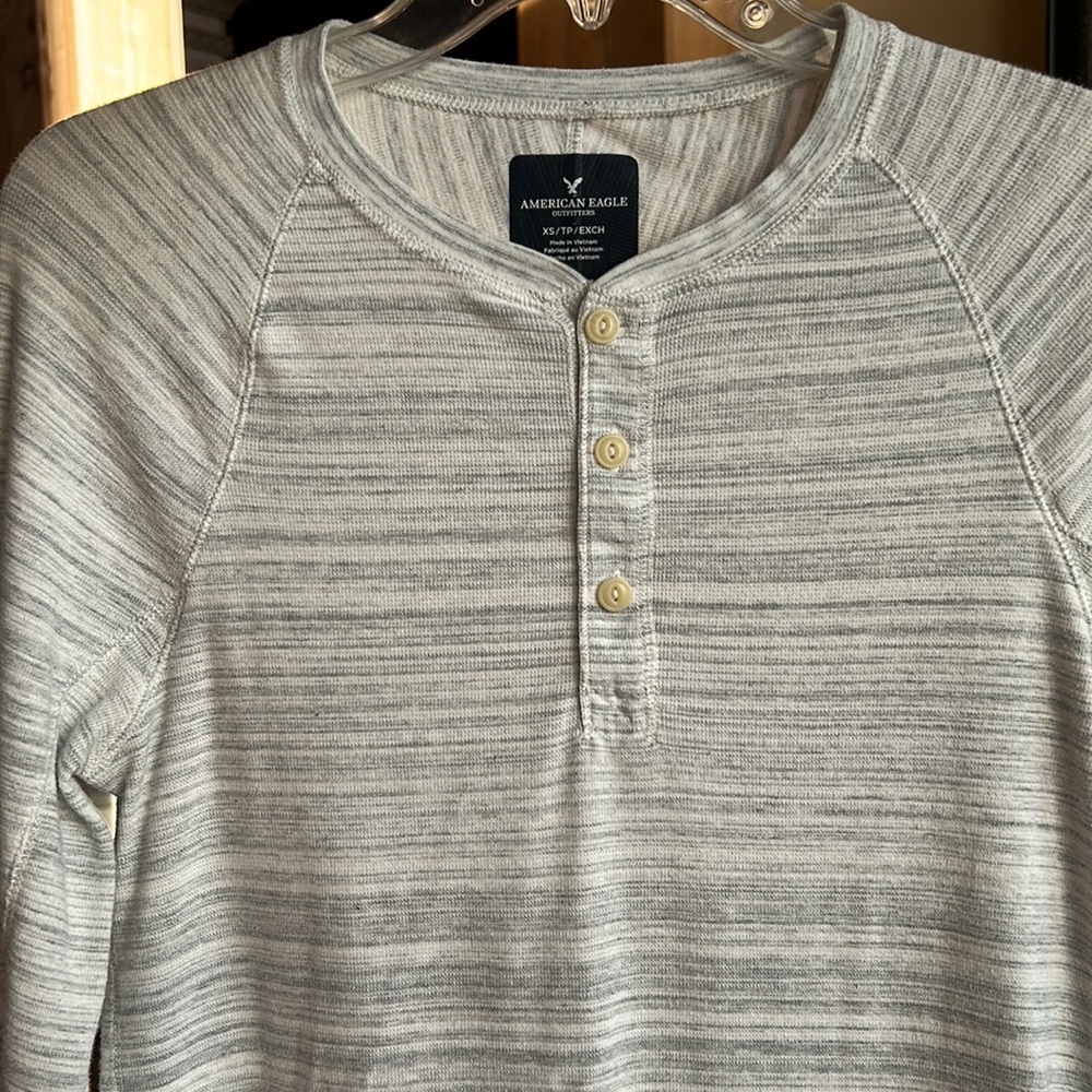 American Eagle Men’s Long Sleeve Henley Shirt